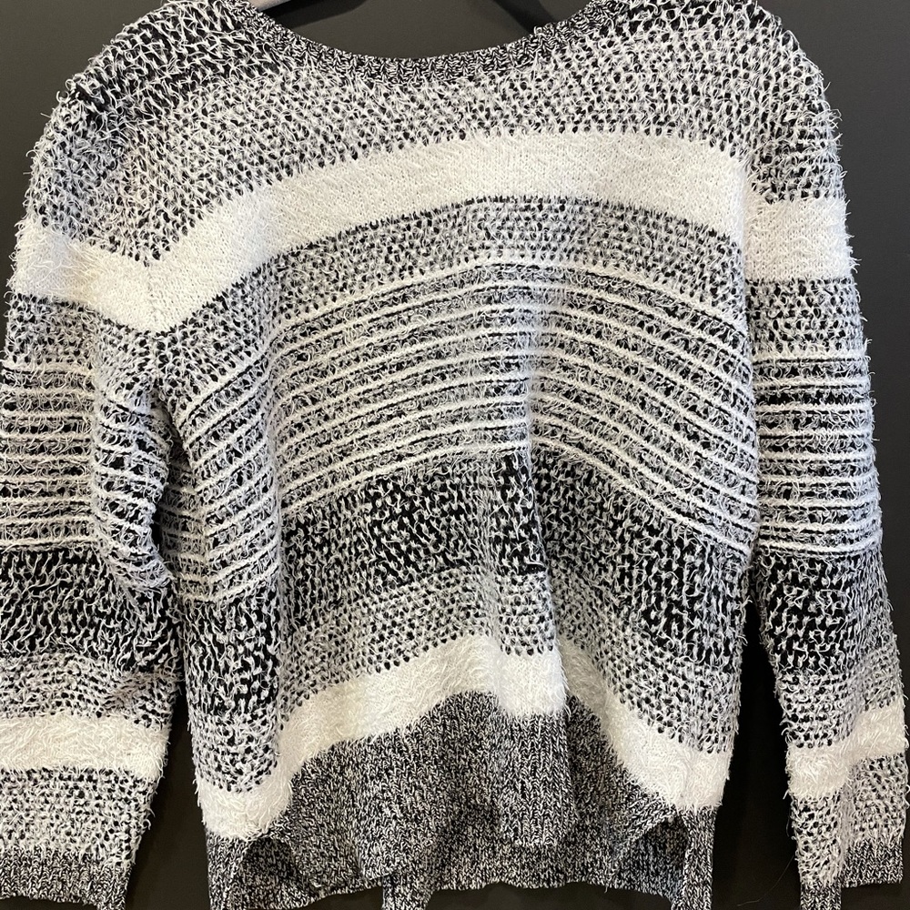 Two toned warm sweater